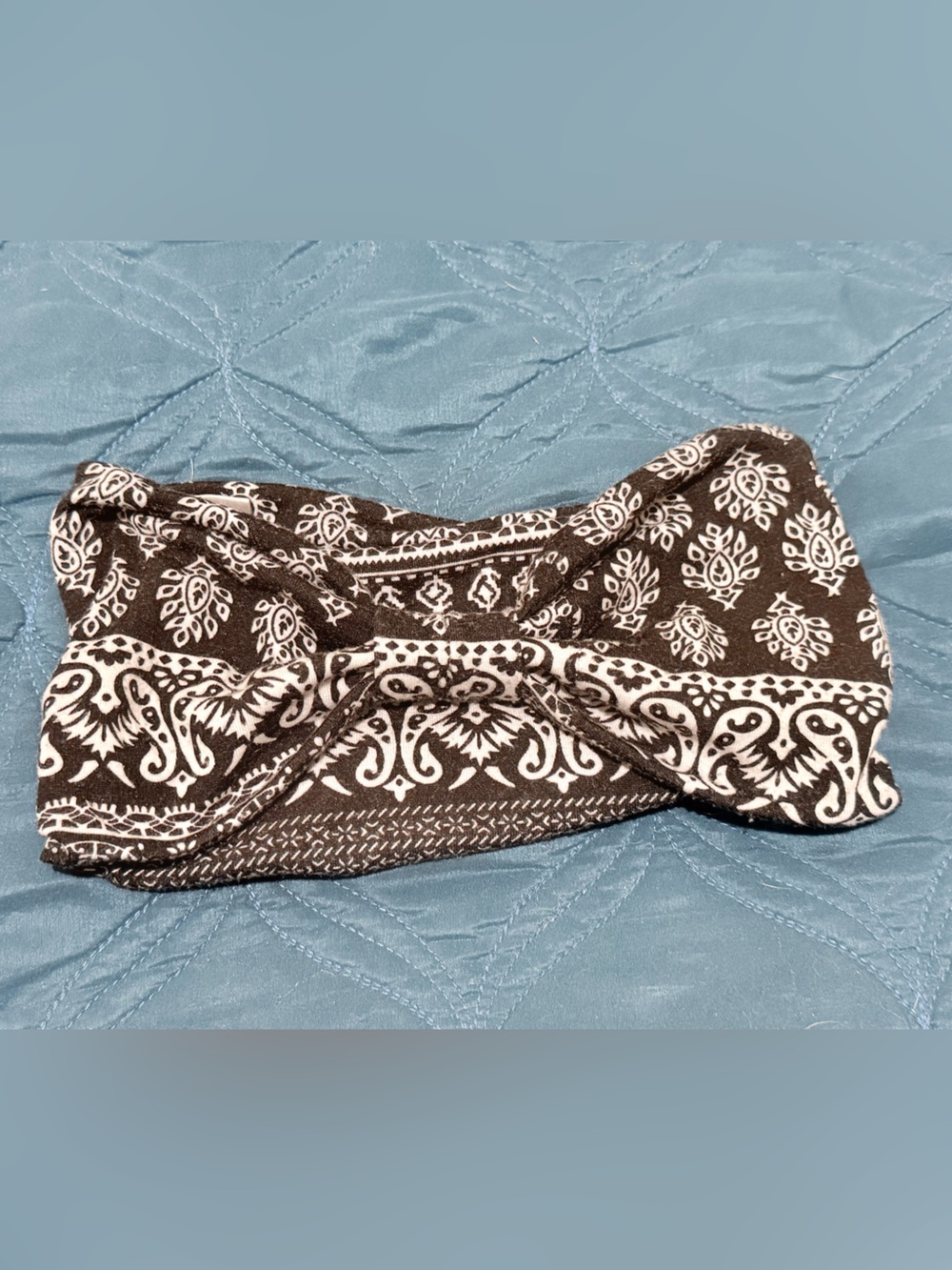 Black and White Paisley Knotted Headband